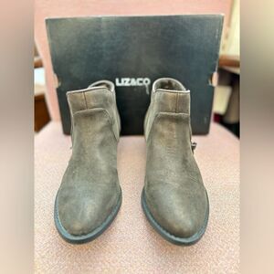 LIZ&CO LULU Brown 8M ankle booties 1 1/2"